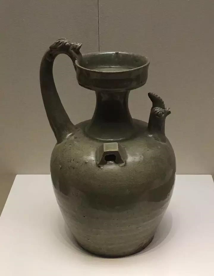 六朝青瓷：中國(guó)陶瓷史，一部青瓷史!