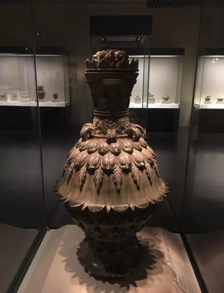 六朝青瓷：中國(guó)陶瓷史，一部青瓷史!