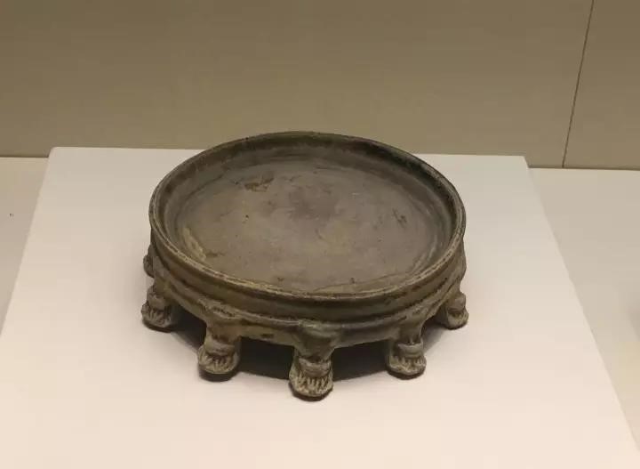 六朝青瓷：中國(guó)陶瓷史，一部青瓷史!