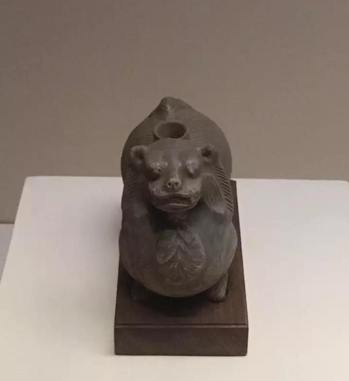 六朝青瓷：中國陶瓷史，一部青瓷史!