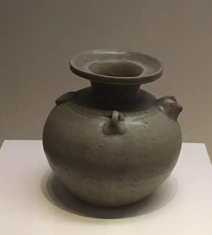 六朝青瓷：中國陶瓷史，一部青瓷史!