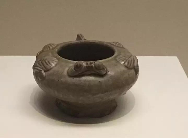 六朝青瓷：中國陶瓷史，一部青瓷史!