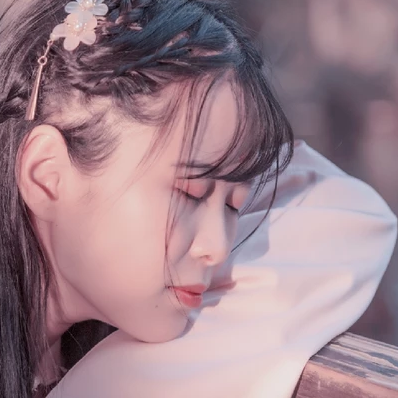 油紙傘下清新文藝女生頭像，唯美古風(fēng)真人頭像