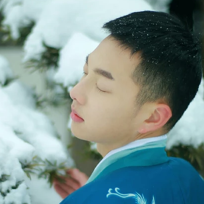 雪地禪意男生頭像，唯美古風(fēng)真人頭像