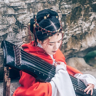 木蘭花開帶琴女生頭像，唯美古風(fēng)真人頭像