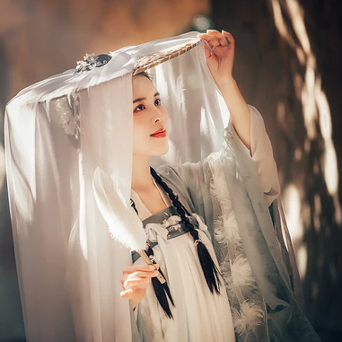 素雅笠紗女生頭像，唯美古風(fēng)真人頭像