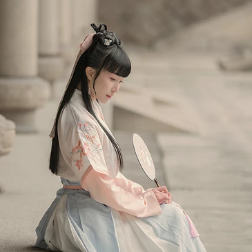 清新帶傘粉色披風女生頭像，唯美古風頭像