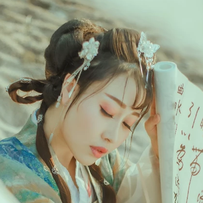 文藝漢服女生頭像，唯美古風(fēng)真人頭像