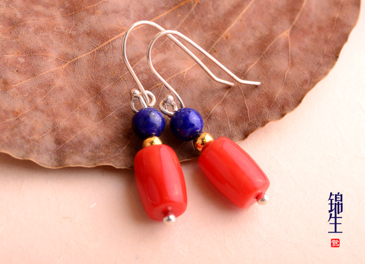 珊瑚青金石配飾銀耳環(huán)，別具風(fēng)格耳環(huán)