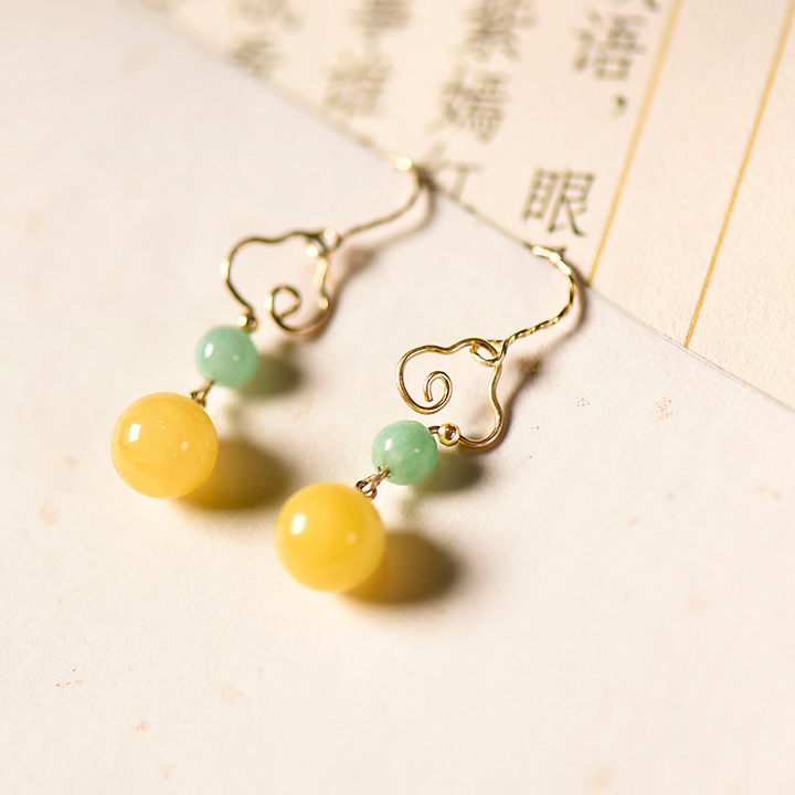 古風(fēng)手工祥云耳環(huán)，古典蜜蠟翡翠耳環(huán)