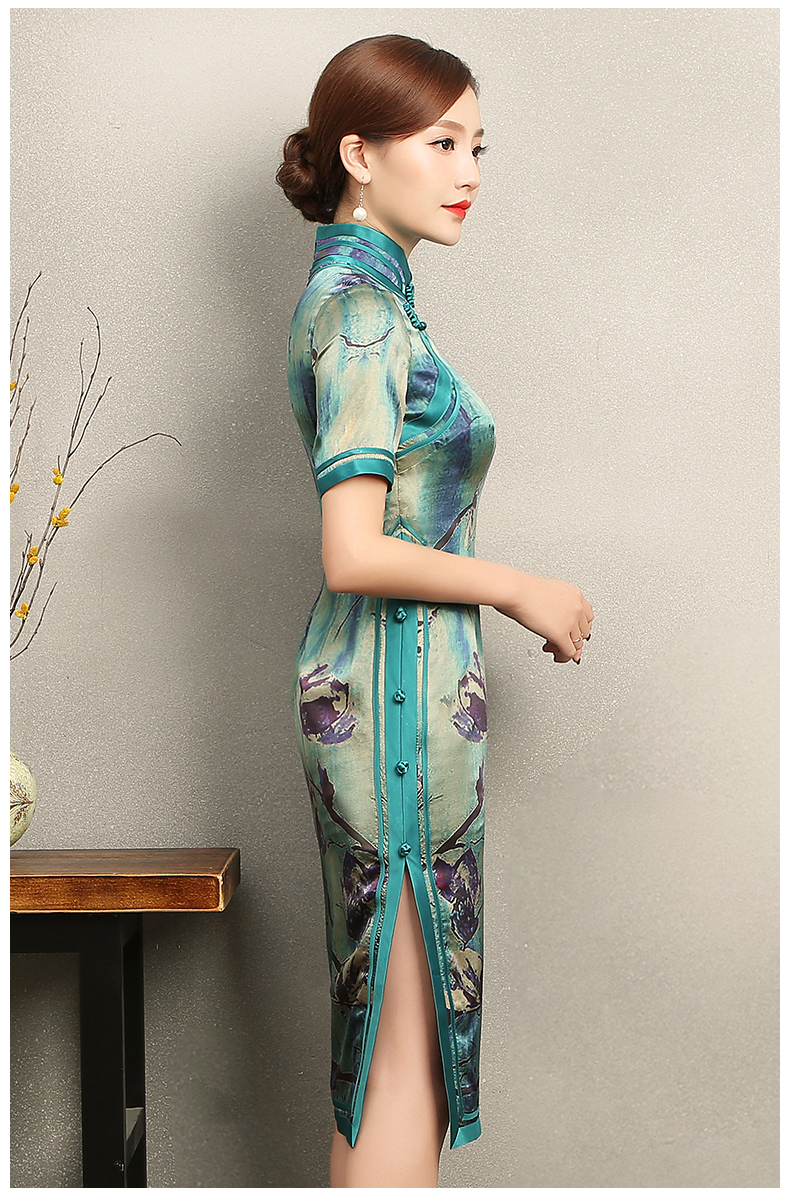 古典韻味花良旗袍，撞色花枝短袖旗袍裙