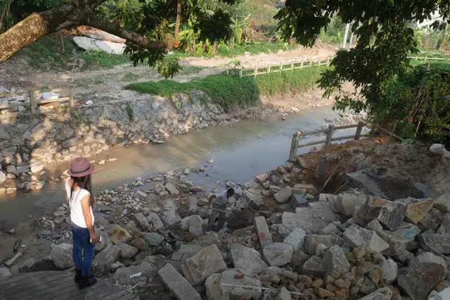 古山重水云間，細(xì)水長流吸引你