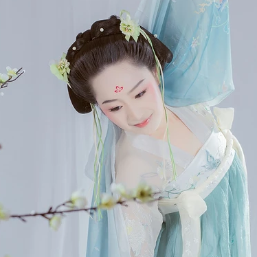 清新淡藍(lán)文藝女生頭像，唯美古風(fēng)真人頭像