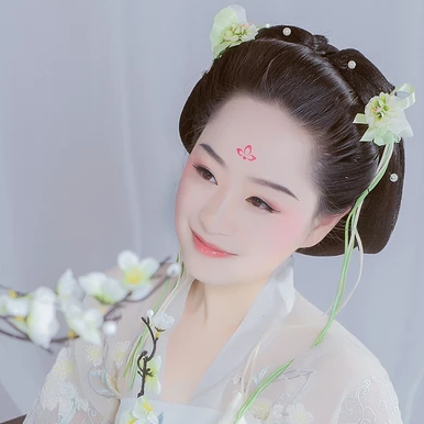 清新淡藍(lán)文藝女生頭像，唯美古風(fēng)真人頭像