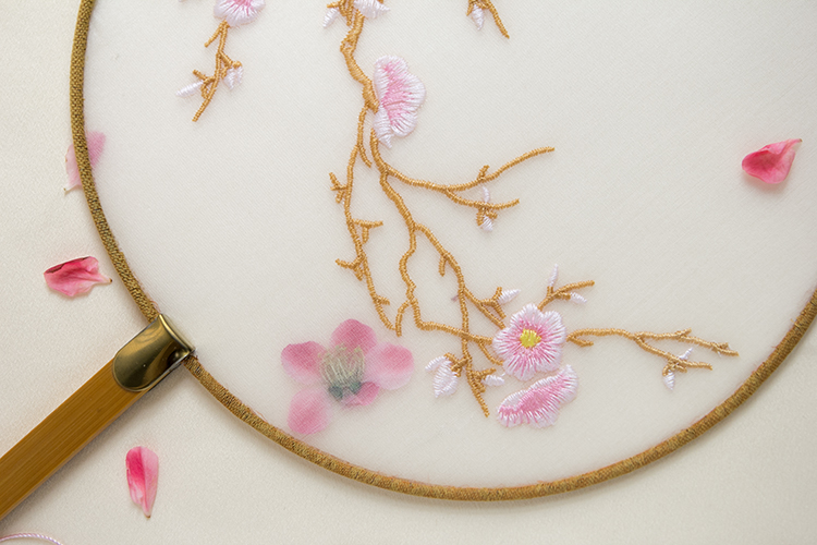 清新桃花刺繡團(tuán)扇，粉色韻味繡花宮扇工藝扇子