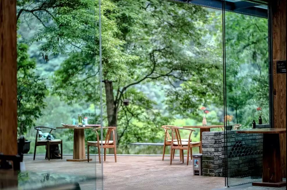 上山上去生活吧，上山上迎你還家！