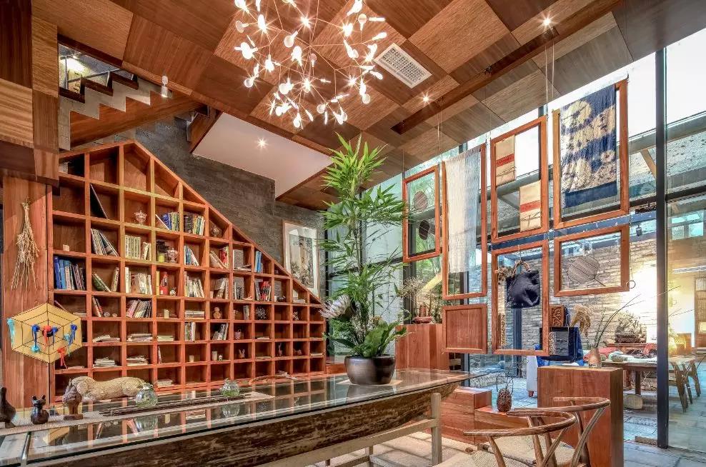 上山上去生活吧，上山上迎你還家！