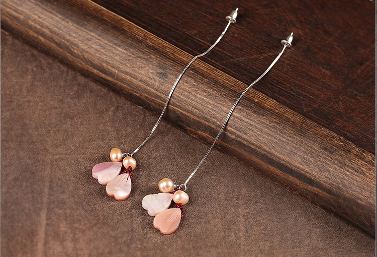 靈動(dòng)浪漫耳線耳飾，心形粉海貝雕花長(zhǎng)款耳環(huán)