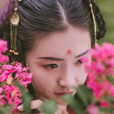 花顏古典氣質(zhì)女生頭像，唯美古風(fēng)真人頭像