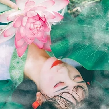 翠綠荷葉蓮花女生頭像，唯美古風(fēng)真人頭像