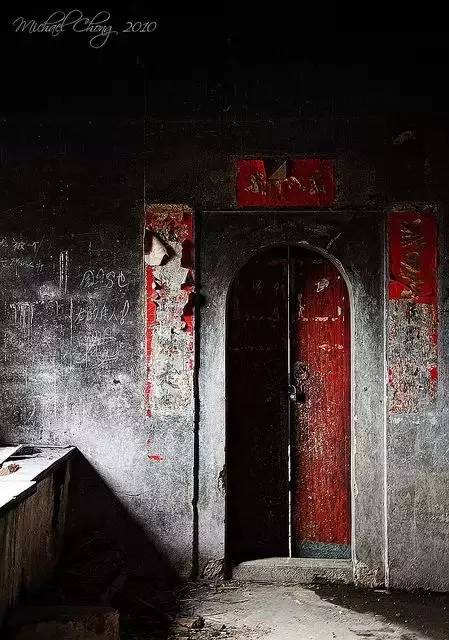 中國(guó)古老的大門(mén)：鎖不住的歷史輪回記憶