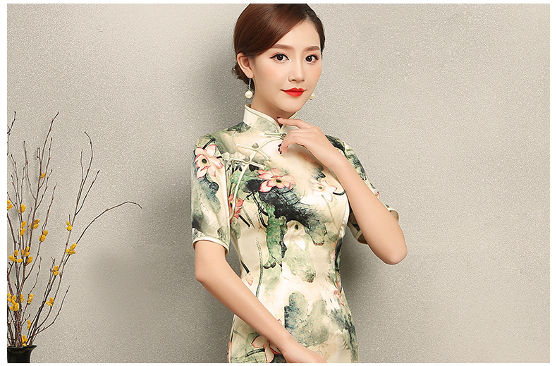 青荷古風(fēng)韻味旗袍，淡雅短袖印花旗袍裙
