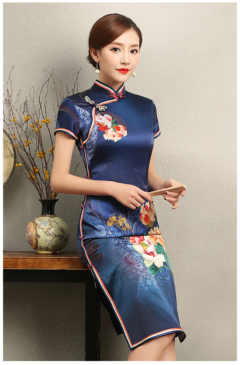 知性優(yōu)雅藍(lán)色旗袍，花嬌印花短袖旗袍裙