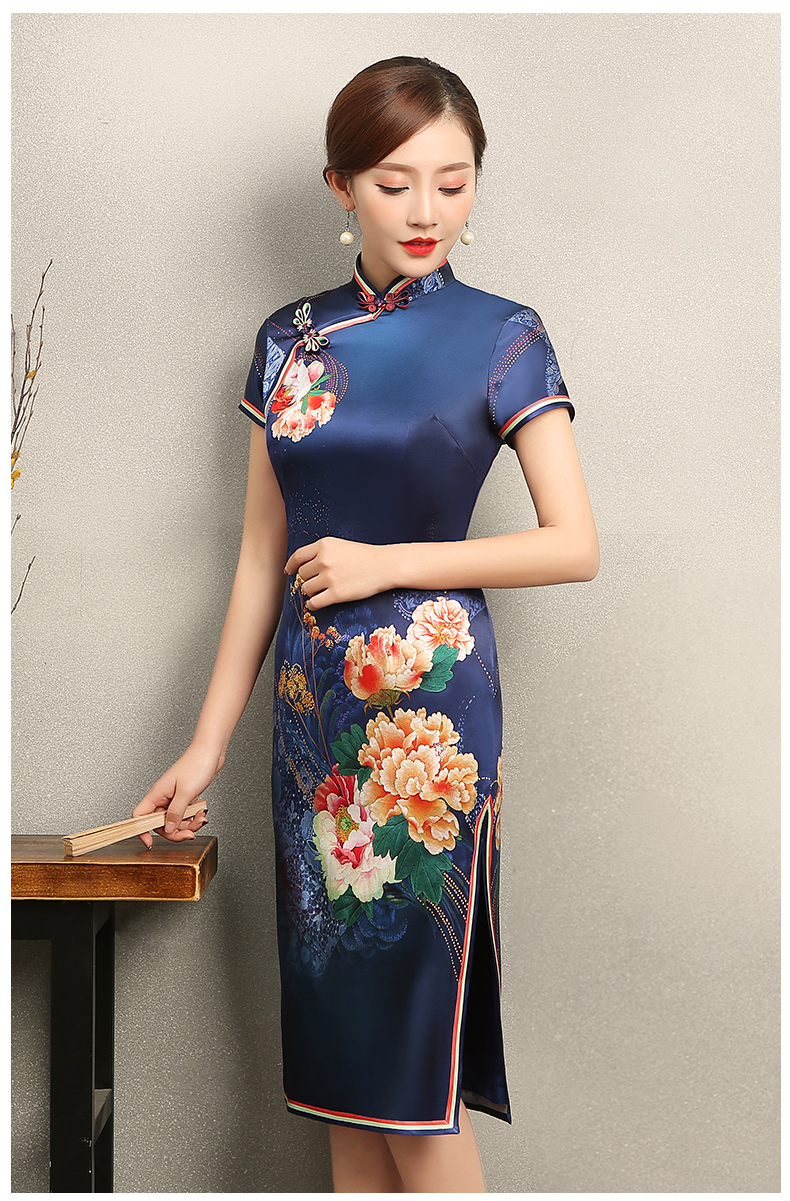 知性優(yōu)雅藍(lán)色旗袍，花嬌印花短袖旗袍裙