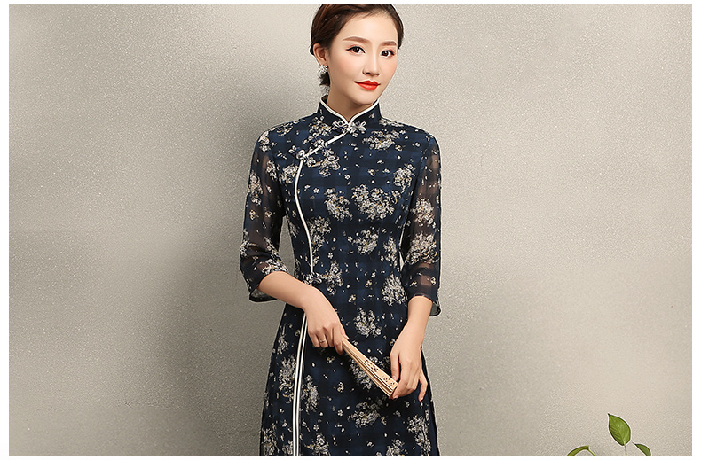 復(fù)古格子藍侶旗袍，藏藍色印花旗袍裙