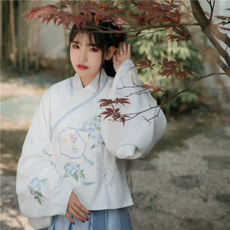 精致紫陽扇香圖案繡花漢服，清新交領(lǐng)襦裙?jié)h服