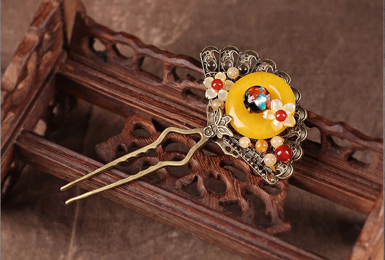 一斂芳陽發(fā)釵:黃玉平安扣發(fā)簪頭飾