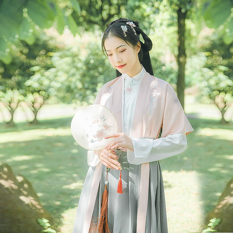 鈴瑤花齊腰襦裙?jié)h服，小清新花枝刺繡漢服圖片