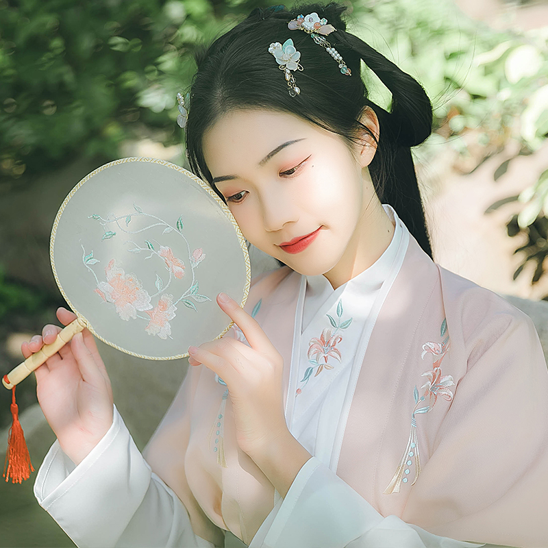 鈴瑤花齊腰襦裙?jié)h服，小清新花枝刺繡漢服圖片