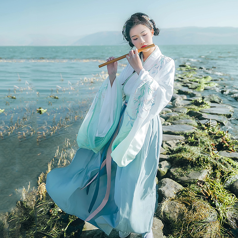 蓬萊閣大袖交領(lǐng)襦裙?jié)h服，漸變花鳥刺繡漢服