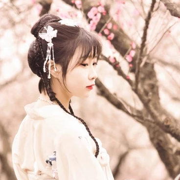 清新梅花仙子女生頭像，唯美古風真人頭像