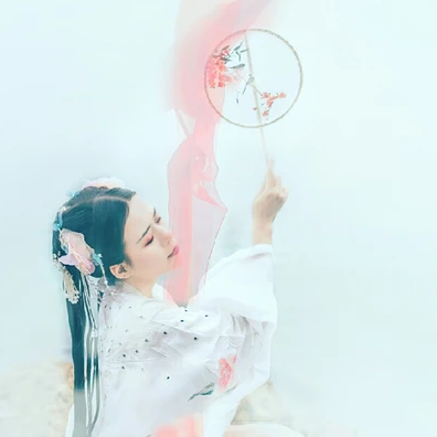 朦朧仙緣女生頭像，唯美古風(fēng)真人頭像