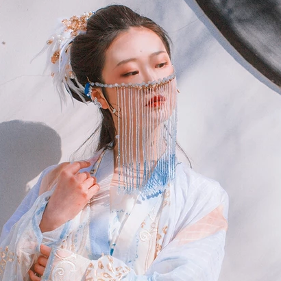珠簾蒙面女生頭像，唯美古風真人頭像