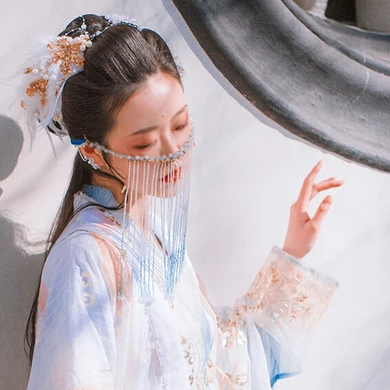 珠簾蒙面女生頭像，唯美古風真人頭像