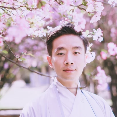 春暖花開男生頭像，唯美古風真人頭像