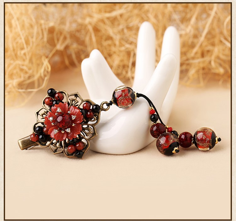 神采飛揚發(fā)夾，火紅古典古風頭飾