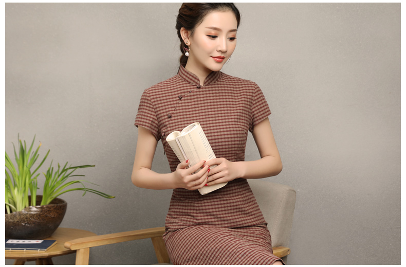 民國風(fēng)復(fù)古格子旗袍，改良棉麻短袖旗袍圖片