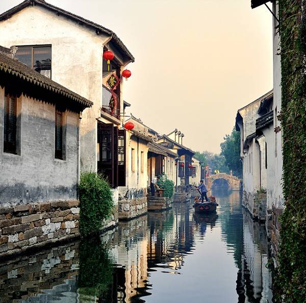 中國古鎮(zhèn)：淺析32個(gè)中國最美古鎮(zhèn)！