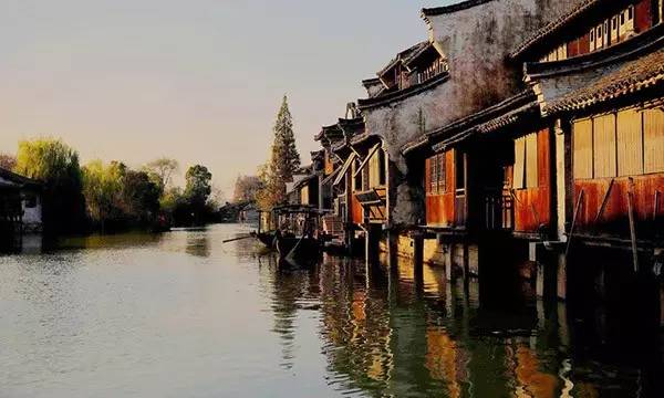 中國古鎮(zhèn)：淺析32個(gè)中國最美古鎮(zhèn)！