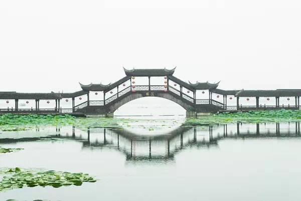 中國古鎮(zhèn)：淺析32個(gè)中國最美古鎮(zhèn)！