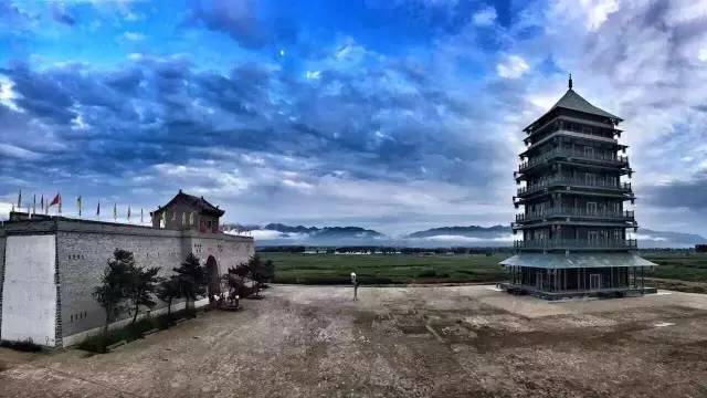 中國古鎮(zhèn)：淺析32個(gè)中國最美古鎮(zhèn)！