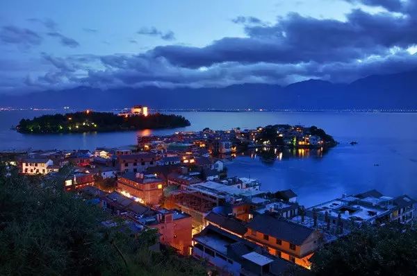 中國古鎮(zhèn)：淺析32個(gè)中國最美古鎮(zhèn)！