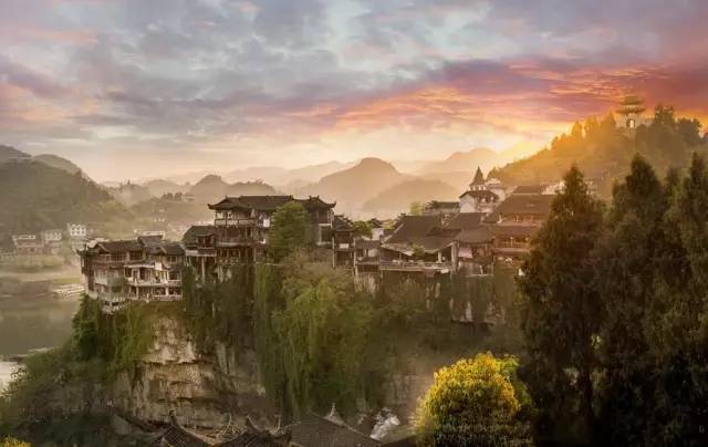 中國古鎮(zhèn)：淺析32個(gè)中國最美古鎮(zhèn)！