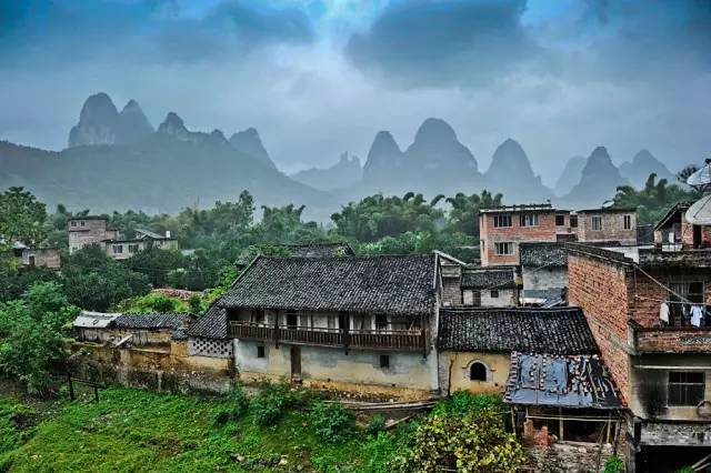 中國古鎮(zhèn)：淺析32個(gè)中國最美古鎮(zhèn)！