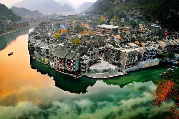 中國古鎮(zhèn)：淺析32個(gè)中國最美古鎮(zhèn)！