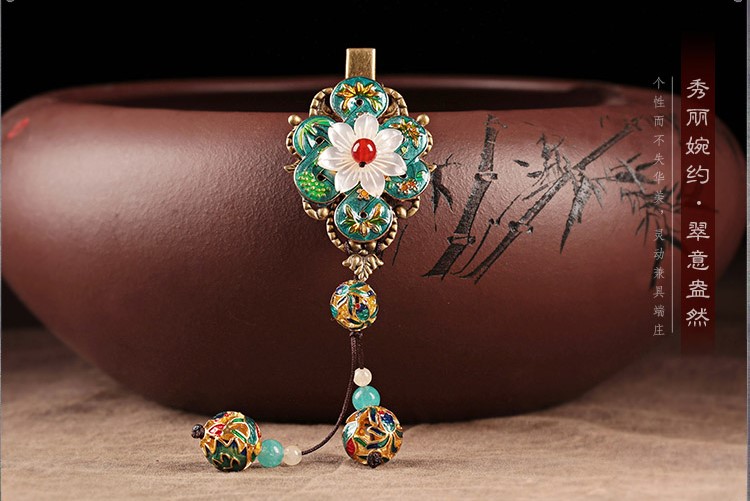 翠意盎然發(fā)夾，古典匠心啟航閱讀花朵頭飾